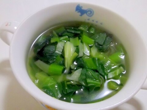 鉄分・ビタミンたっぷり＊春キャベツと小松菜のスープ